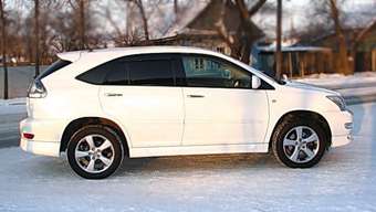 2003 Toyota Harrier Pictures