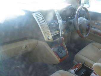 2003 Toyota Harrier Pictures