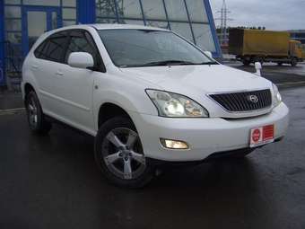 2003 Toyota Harrier Pictures