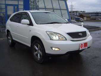 2003 Toyota Harrier Pictures