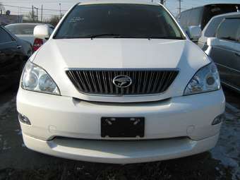 2003 Toyota Harrier Pictures