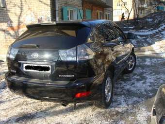 2003 Toyota Harrier Images