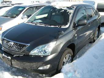 2003 Toyota Harrier Pictures