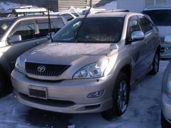 2003 Toyota Harrier Photos