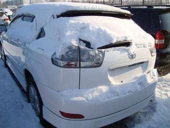 2003 Toyota Harrier Pictures
