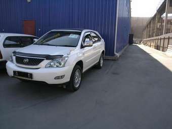 2003 Toyota Harrier Pictures