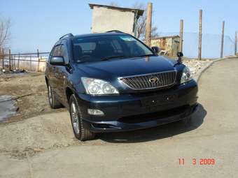 2003 Toyota Harrier Images