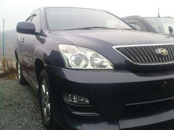 2003 Toyota Harrier Photos