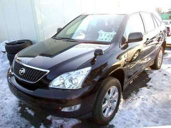 2003 Toyota Harrier Pictures