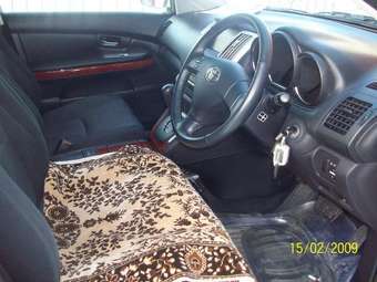 2003 Toyota Harrier Images