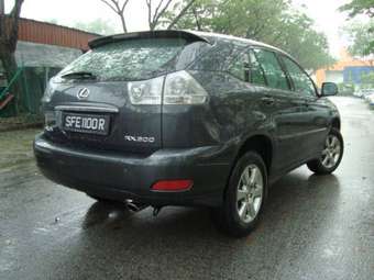 2003 Toyota Harrier Photos