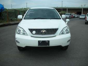 2003 Toyota Harrier Photos