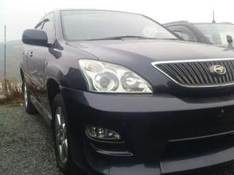 2003 Toyota Harrier Photos