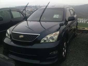 2003 Toyota Harrier Images