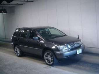 2003 Toyota Harrier Photos