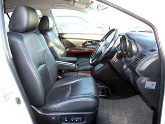 2003 Toyota Harrier Pictures