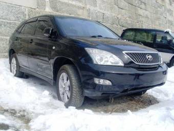 2003 Toyota Harrier Images