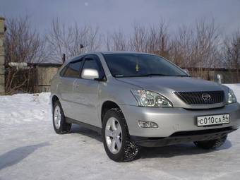 2003 Toyota Harrier Photos