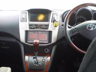 2003 Toyota Harrier Photos