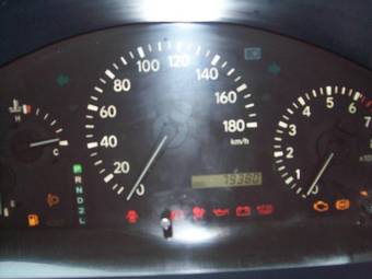 2003 Toyota Harrier Pictures