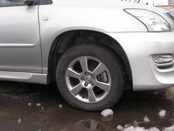 2003 Toyota Harrier Pictures