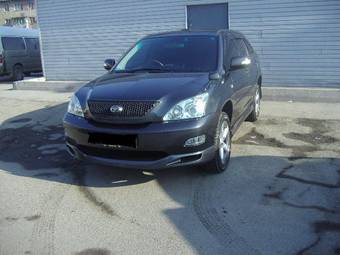 2003 Toyota Harrier Pictures