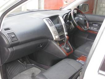2003 Toyota Harrier Photos
