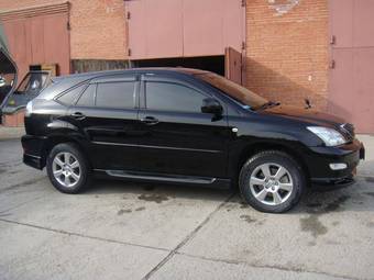 2003 Toyota Harrier Pictures