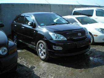 2003 Toyota Harrier Pictures
