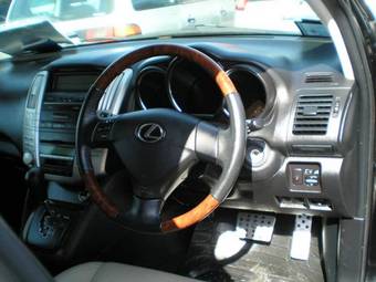 2003 Toyota Harrier Photos