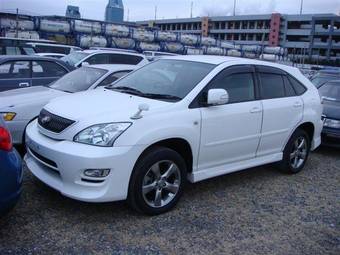 2003 Toyota Harrier Images