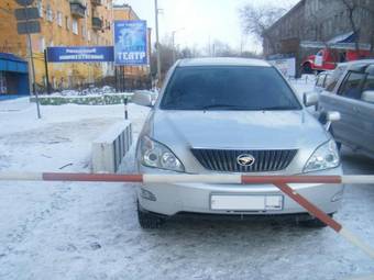 2003 Toyota Harrier Photos