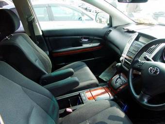 2003 Toyota Harrier Photos