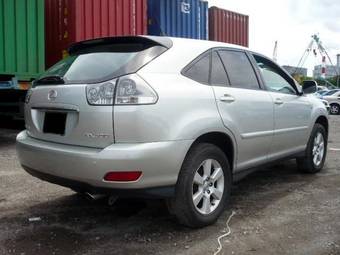 2003 Toyota Harrier Images