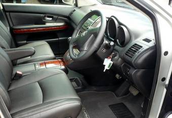 2003 Toyota Harrier Pictures