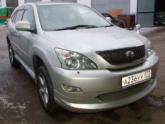 2003 Toyota Harrier Photos