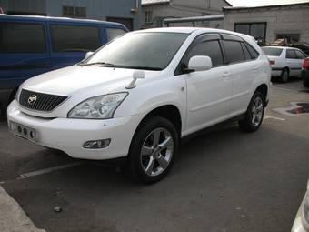2003 Toyota Harrier Pictures