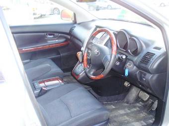 2003 Toyota Harrier Photos