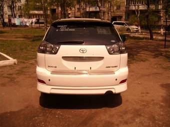 2003 Toyota Harrier Pictures