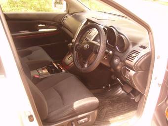 2003 Toyota Harrier Photos