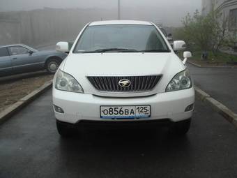 2003 Toyota Harrier Pictures