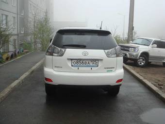 2003 Toyota Harrier Photos
