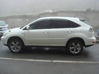2003 Toyota Harrier Photos