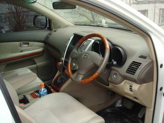 2003 Toyota Harrier Pictures
