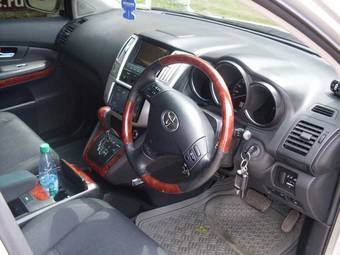 2003 Toyota Harrier Photos