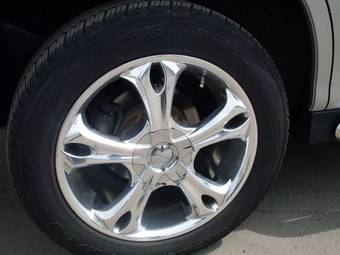 2003 Toyota Harrier Pictures