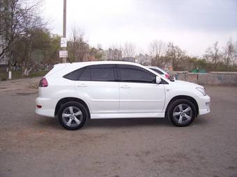 2003 Toyota Harrier Photos