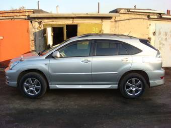 2003 Toyota Harrier Pictures