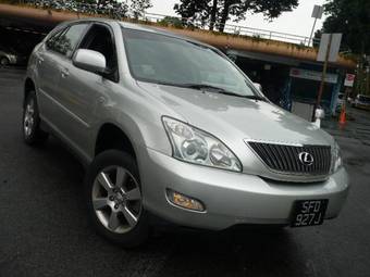 2003 Toyota Harrier Images
