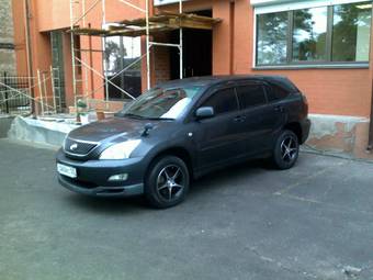 2003 Toyota Harrier Photos